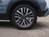 2024 Nissan Kicks SR FWD