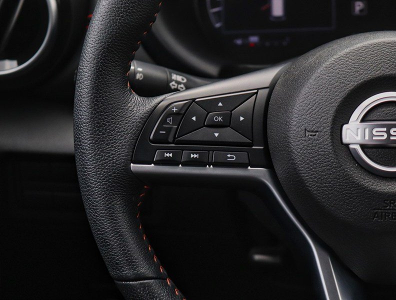 2024 Nissan Kicks SR FWD