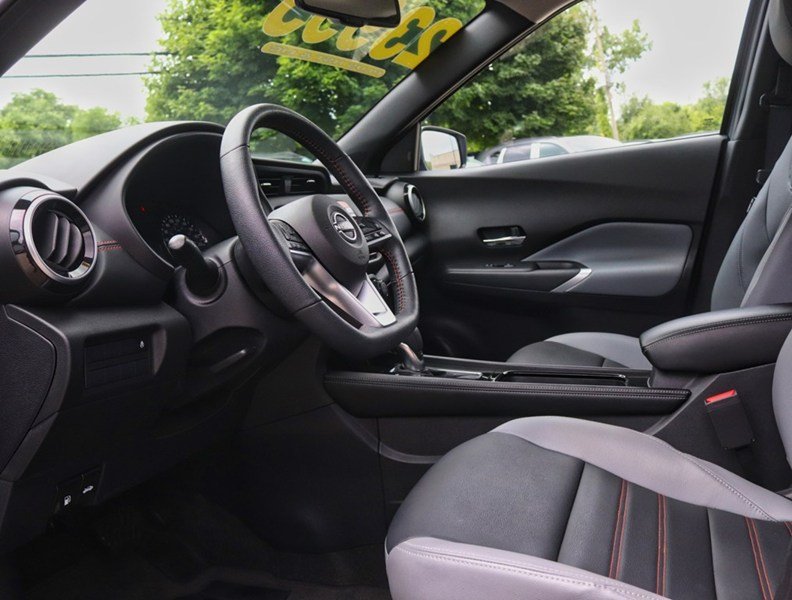 2024 Nissan Kicks SR FWD