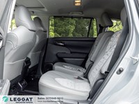2022 Toyota Highlander Hybrid Hybrid XLE AWD