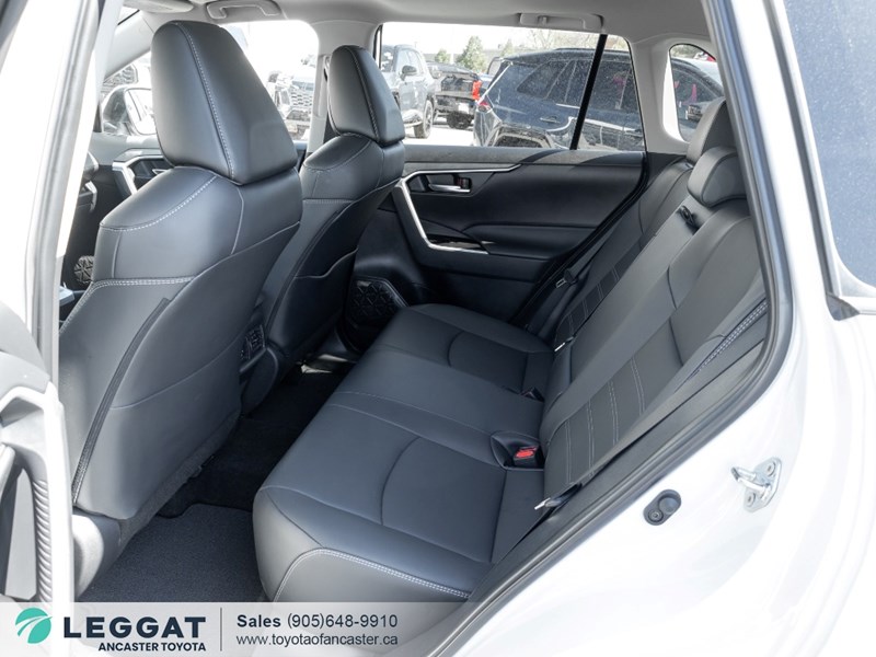 2025 Toyota Rav4 XLE Premium AWD
