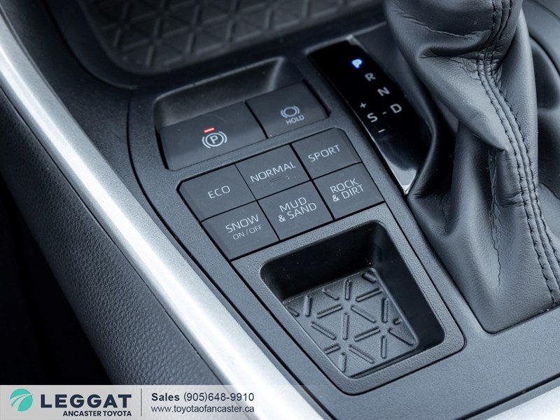 2025 Toyota Rav4 XLE Premium AWD