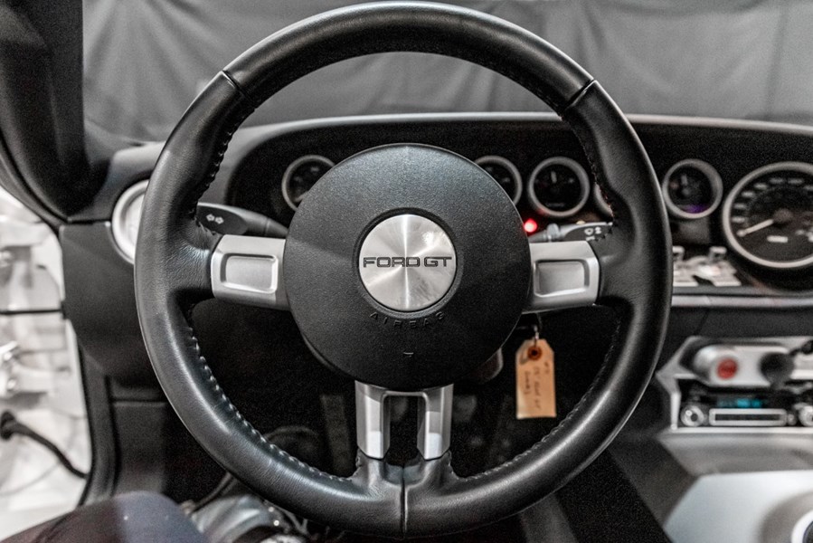 2005 Ford Thunderbird 2Dr Cpe