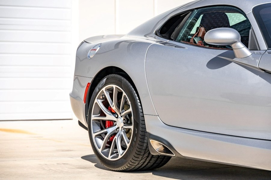 2017 Dodge Viper Gtc
