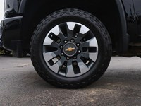 2021 Chevrolet Silverado 2500Hd 6.6L V8 | Custom | Newtires | Noaccidents | Lowkms