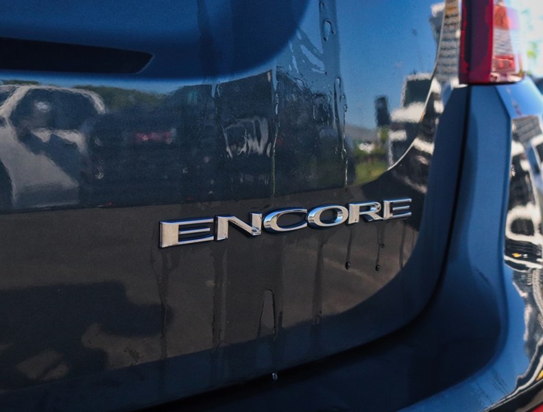 2018 Buick Encore FWD 4Dr Essence