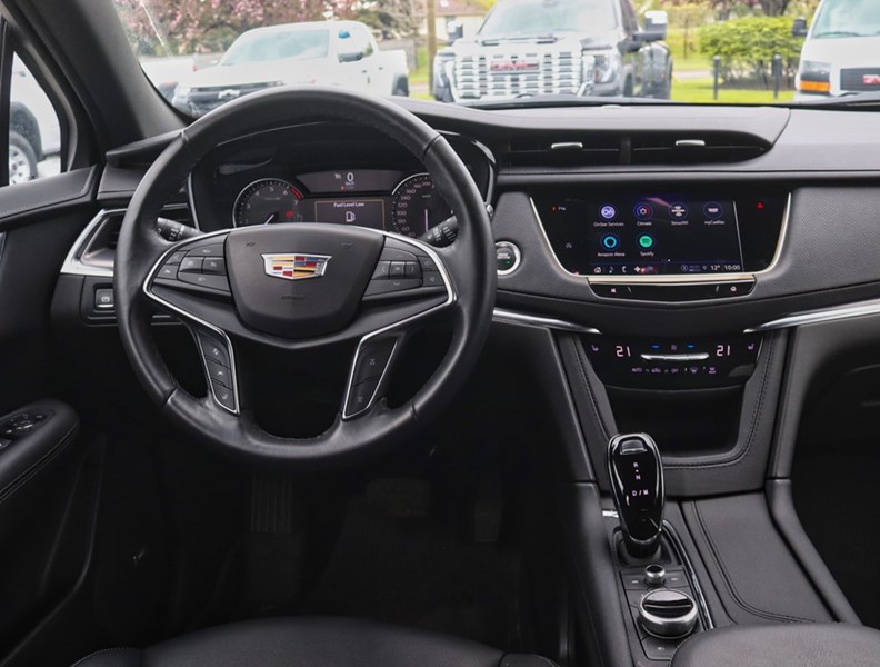 2024 Cadillac Xt5 AWD 4Dr Luxury