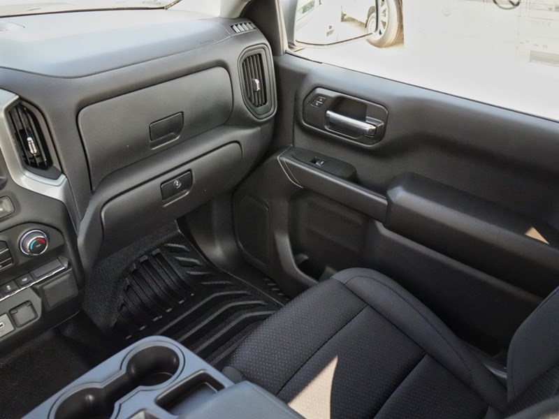 2024 Chevrolet Silverado 1500 2WD Reg Cab 140