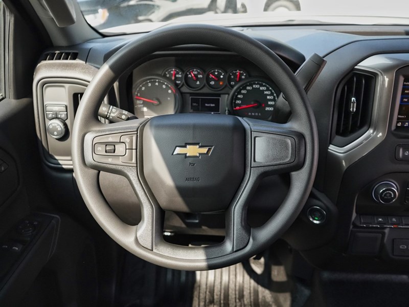 2024 Chevrolet Silverado 1500 2WD Reg Cab 140