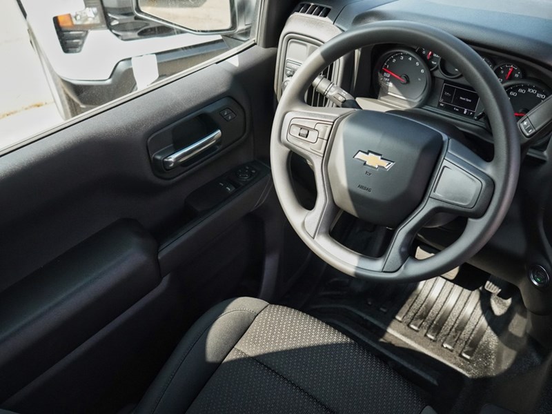 2024 Chevrolet Silverado 1500 2WD Reg Cab 140