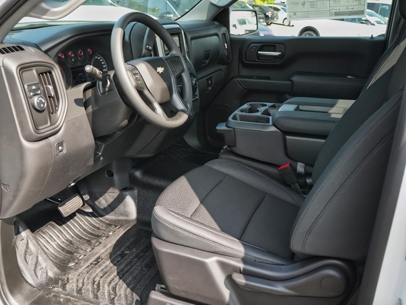 2024 Chevrolet Silverado 1500 2WD Reg Cab 140