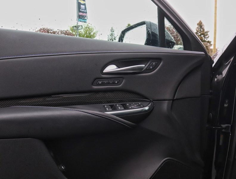 2025 Cadillac Xt4 AWD 4Dr Sport