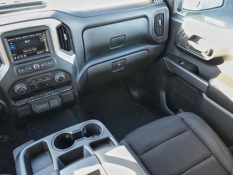 2025 Chevrolet Silverado 1500 4WD Crew Cab 147