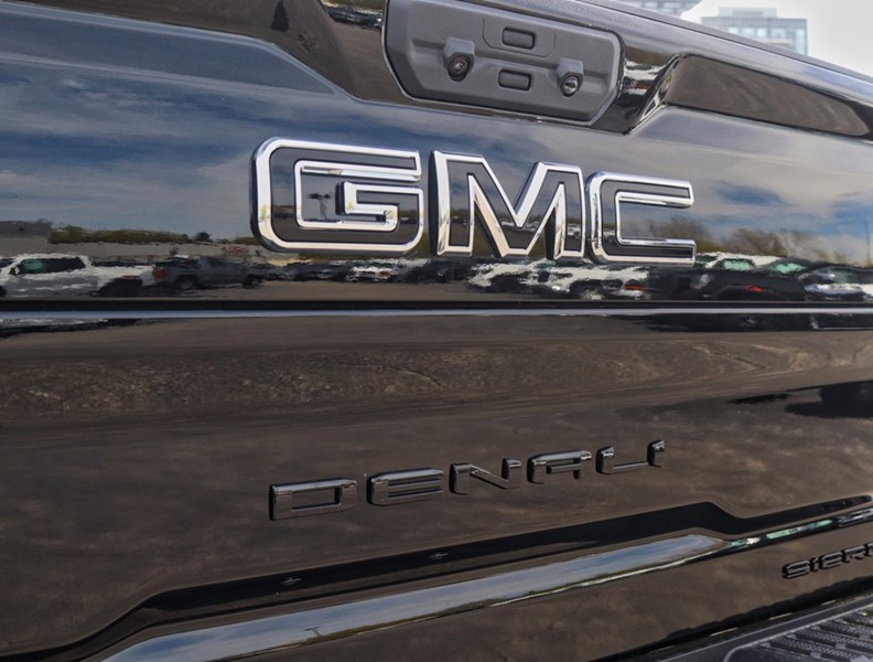 2026 Gmc Sierra 3500Hd 4WD Crew Cab 172