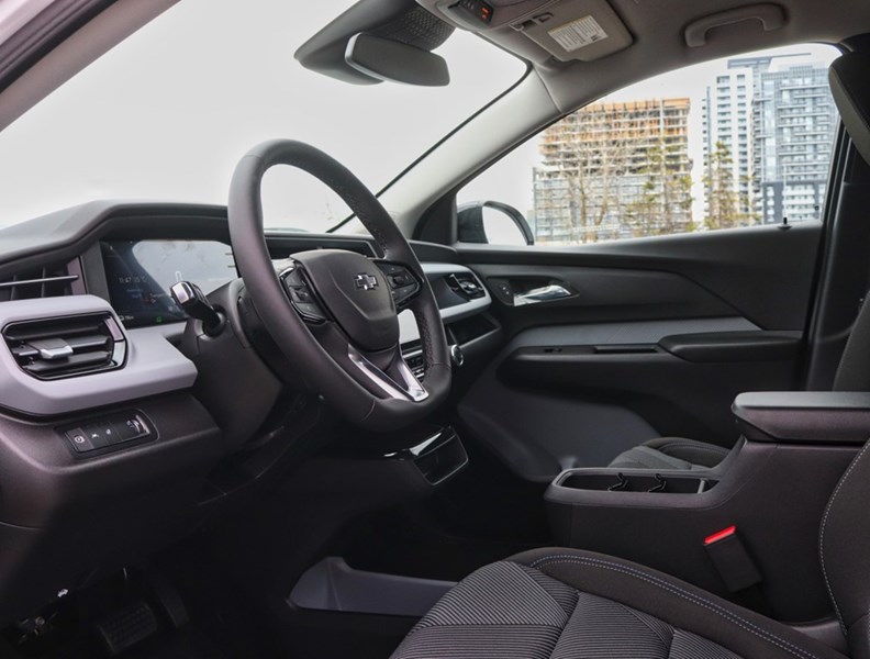 2027 Chevrolet Bolt FWD 4Dr LT