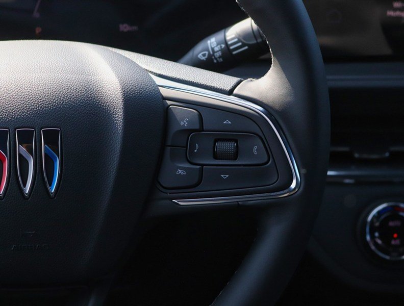 2026 Buick Envista FWD 4Dr Preferred