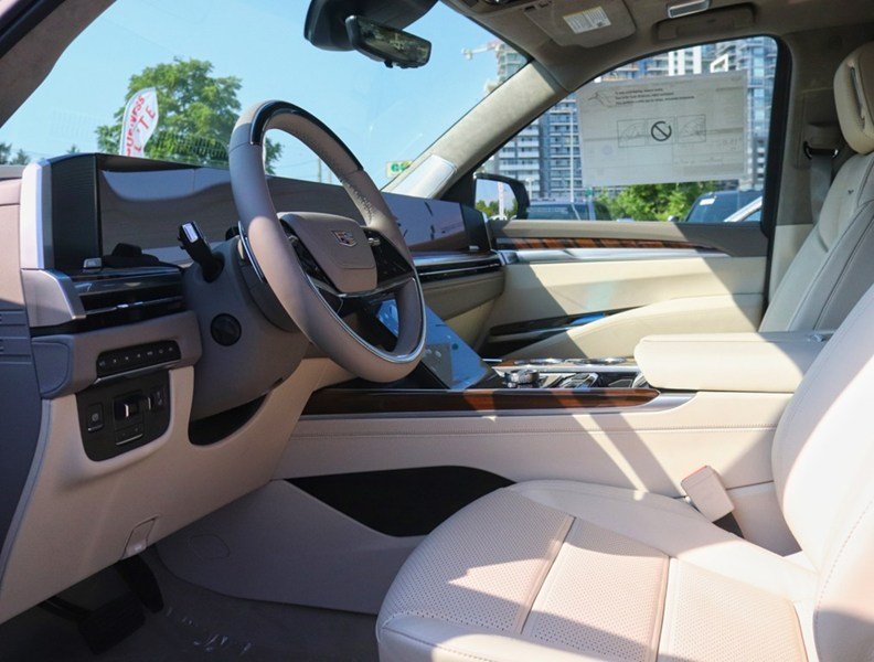 2026 Cadillac Escalade 4WD 4Dr Platinum Luxury