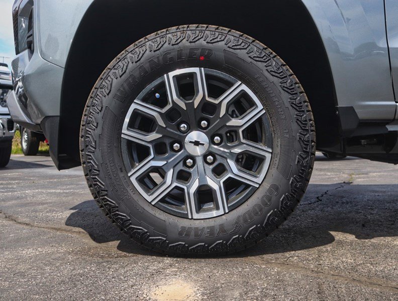 2026 Chevrolet Colorado 4WD Crew Cab Z71