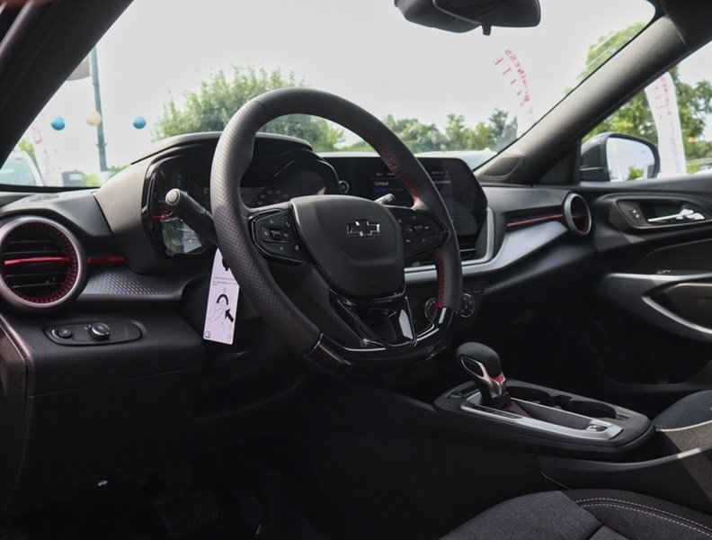 2026 Chevrolet Trax FWD 4Dr 1Rs