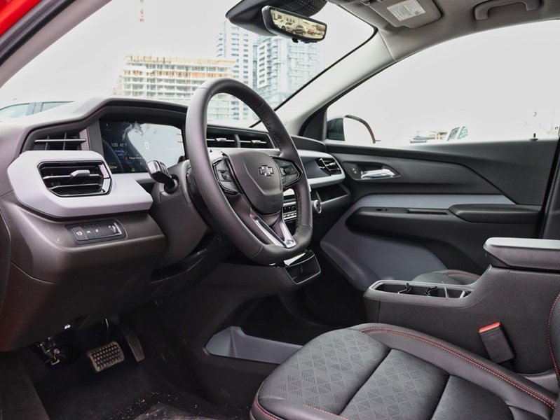 2027 Chevrolet Bolt FWD 4Dr RS