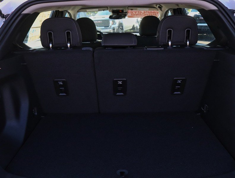 2027 Chevrolet Bolt FWD 4Dr LT