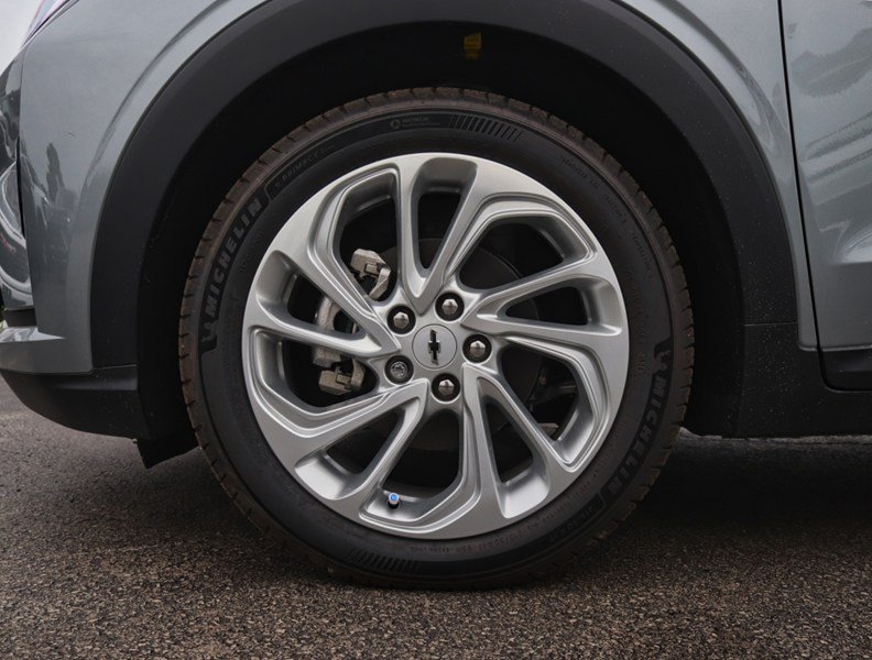 2027 Chevrolet Bolt FWD 4Dr LT