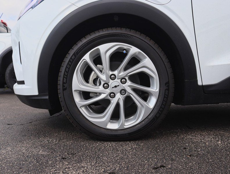 2027 Chevrolet Bolt FWD 4Dr LT