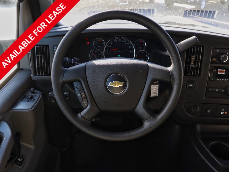 2025 Chevrolet Express 2500 RWD 2500 135