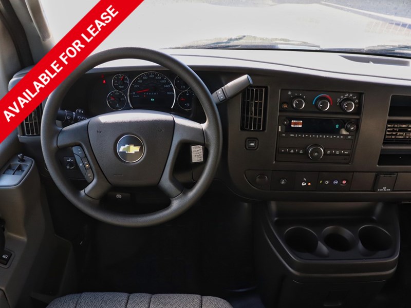 2025 Chevrolet Express 2500 RWD 2500 135