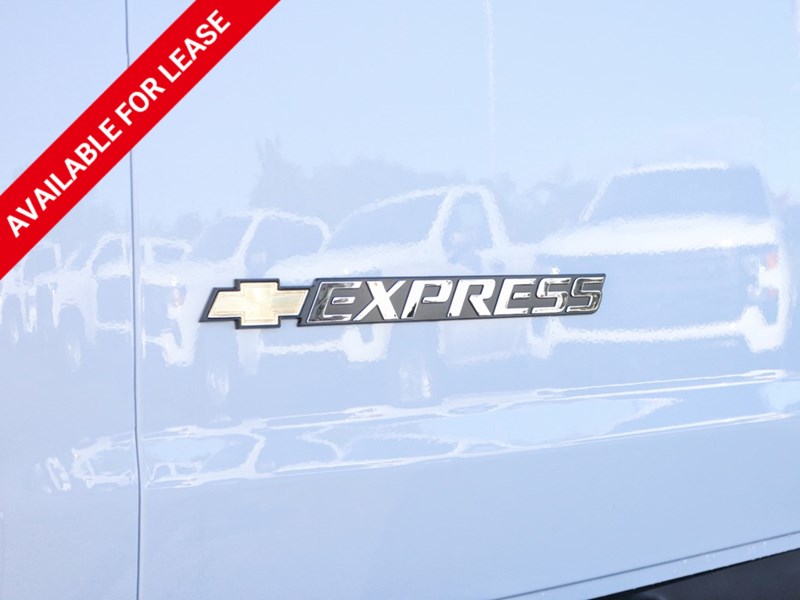 2025 Chevrolet Express 2500 RWD 2500 135