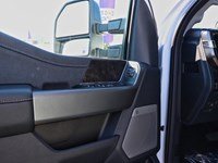 2026 Ford F-250 Lariat | 4X4 | 6.7L | Blk Pkg | Roof | Propwr 2Kw