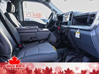 2024 FORD SUPER DUTY F-550 DRW XL 4WD Crew Cab 179