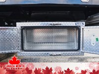 2024 FORD SUPER DUTY F-550 DRW XL 4WD Crew Cab 179