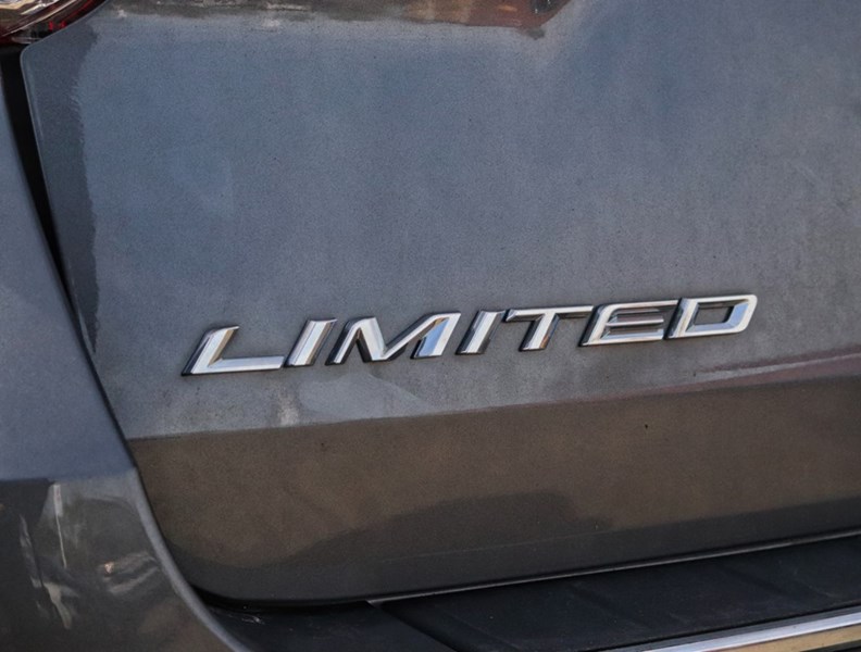 2021 Ford Explorer Limited | 4WD | Hybrid | Nav | Roof | Tow | 360