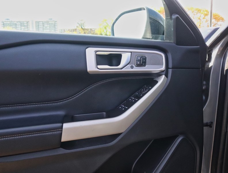 2021 Ford Explorer Limited | 4WD | Hybrid | Nav | Roof | Tow | 360