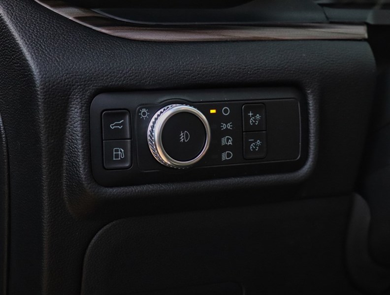 2022 Ford Explorer Limited | 4WD | Hybrid | Nav | Roof | Tow | 360