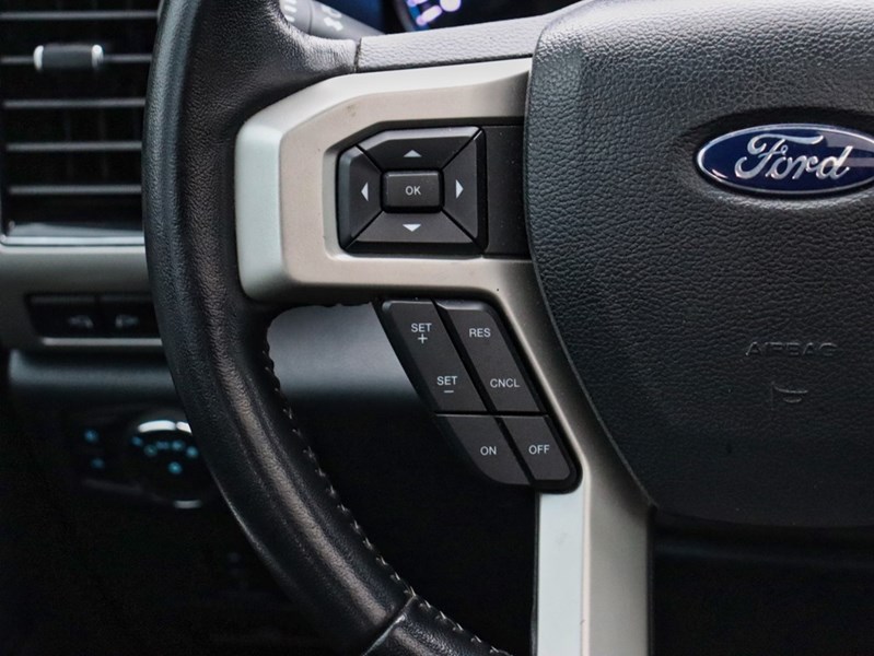 2022 Ford F-250 Lariat | 4X4 | 7.3L | Blk Pk | Roof | Fx4 | 20S