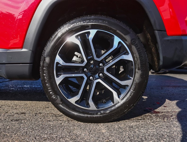 2023 Jeep Compass Limited | 4X4 | 2.0L | Roof | Prem Sound | Htd Str
