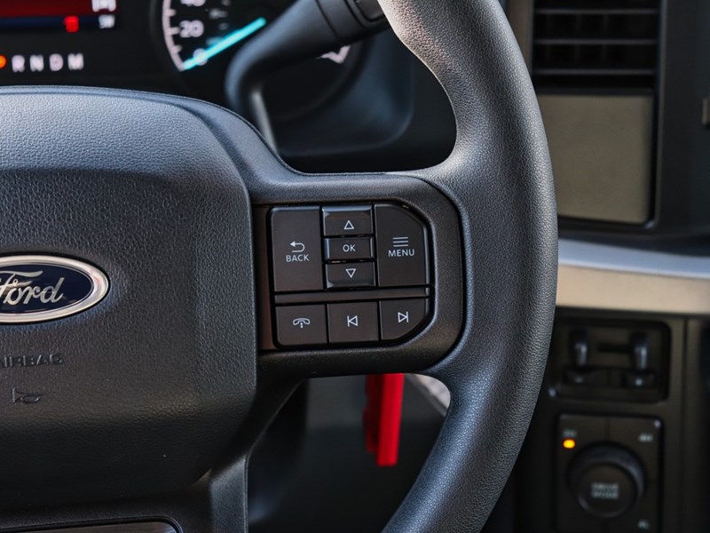 2024 FORD SUPER DUTY F-550 DRW XL 4WD CREW CAB 203