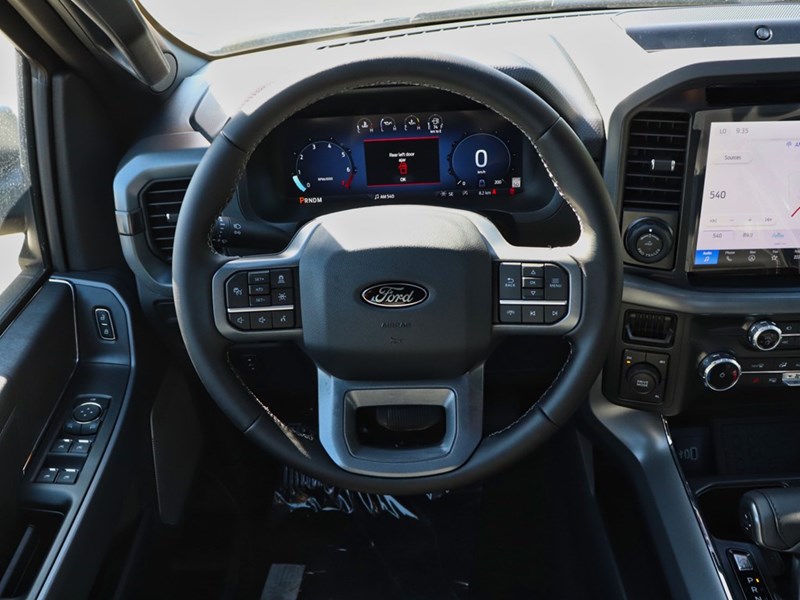 2025 Ford F-150 XLT | 4X4 | 2.7L | 303A | Blk Pk Pls | Roof | 20S