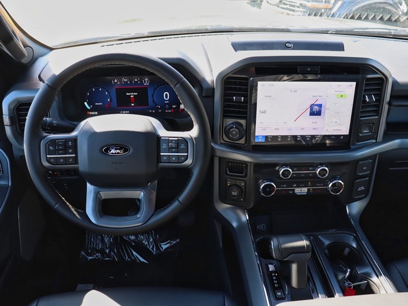 2025 Ford F-150 XLT | 4X4 | 2.7L | 303A | Blk Pk Pls | Roof | 20S