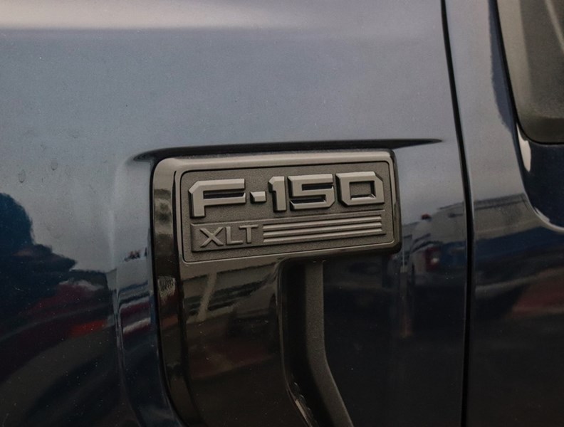 2025 Ford F-150 XLT | 4X4 | 2.7L | 303A |Blk Pk Pls |Roof | Bd Utl