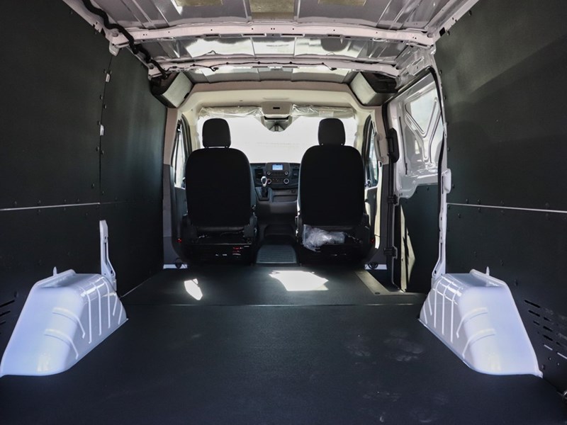 2025 FORD TRANSIT-250 CARGO T-250 130