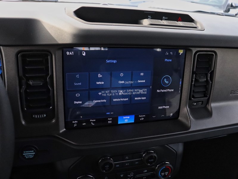 2026 Ford Bronco Base | 4X4 | 2.3L | 10-Spd Auto
