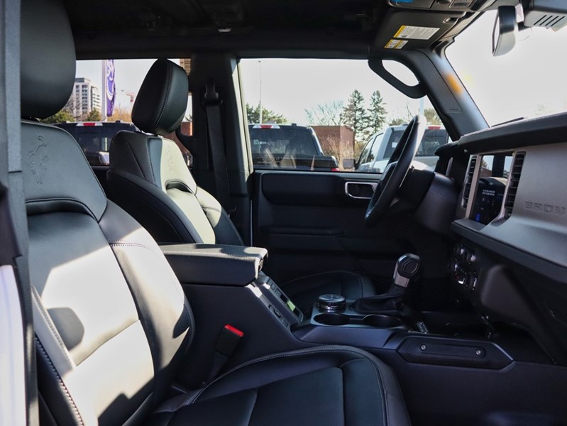 2026 Ford Bronco Outer Banks | 4X4 | 2.7L | 314A | Hard Top |Blk Pk