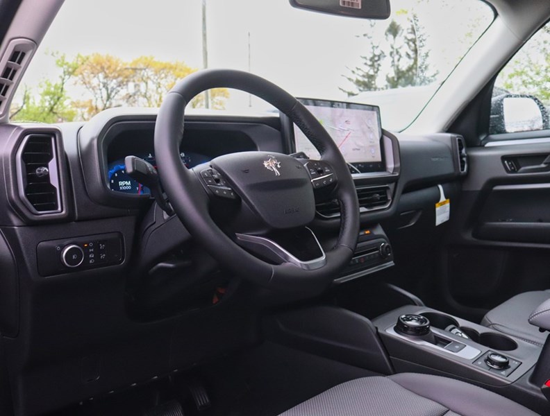 2026 Ford Bronco Sport Badlands | 4X4 | 2.0L | Roof | Tech Pkg