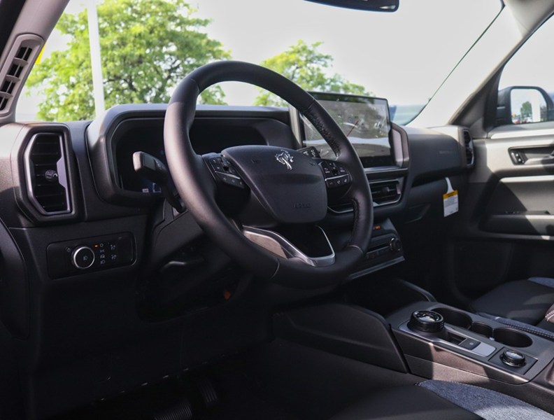 2026 Ford Bronco Sport Outer Banks | 4X4 | 1.5L | Roof | Tech Pkg