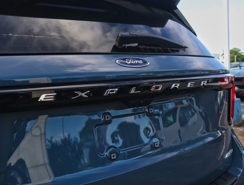 2026 Ford Explorer Active W/200A Pkg 4WD