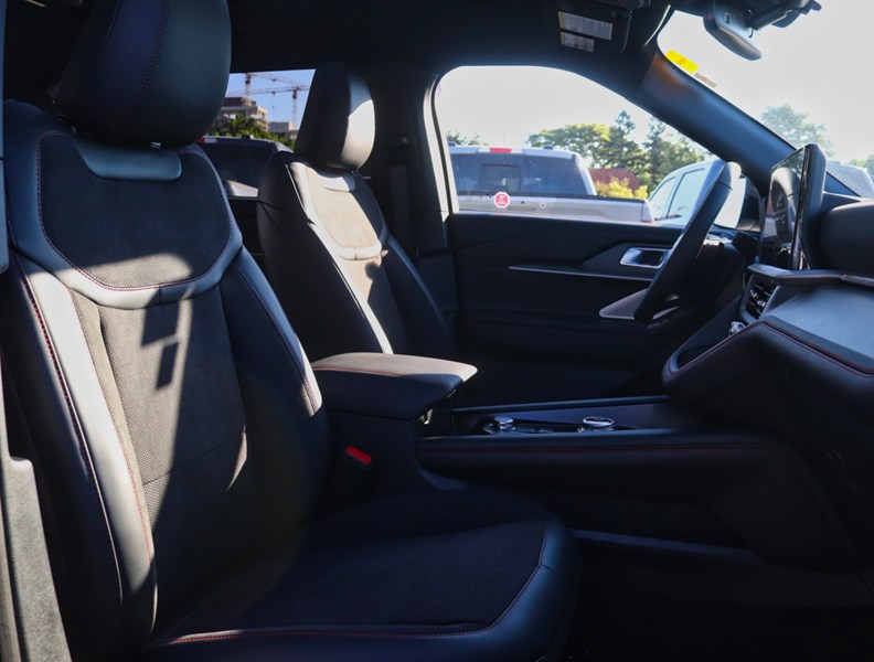 2026 Ford Explorer ST | 4WD | Roof | 360 | Adptv Cruise | B&O | 21S