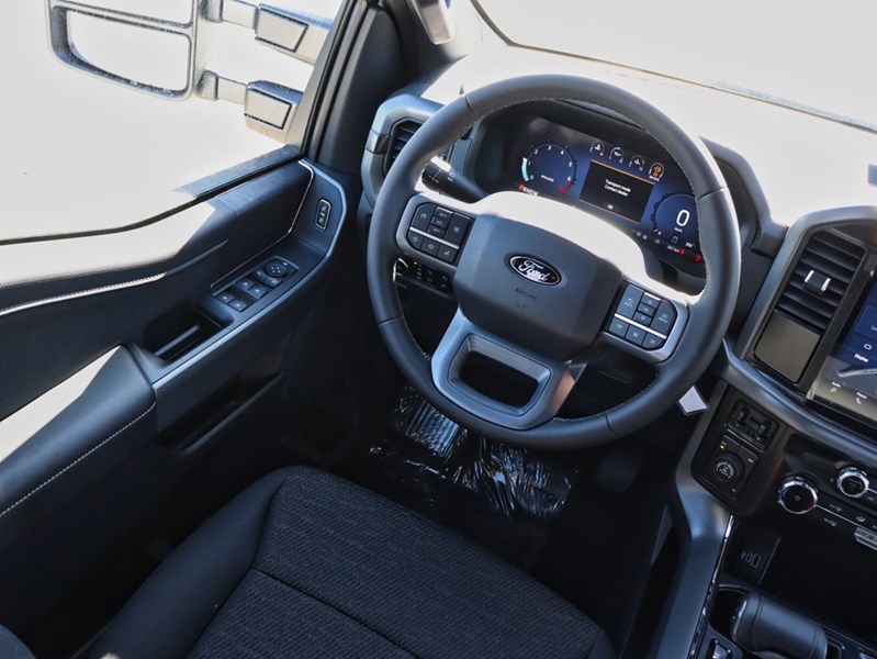 2026 Ford F-150 XLT | 4X4 | 3.5L | 301A | 157 | Blk Pk | Tow/Haul